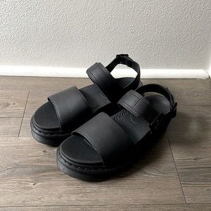 Dr. Martens voss sandals